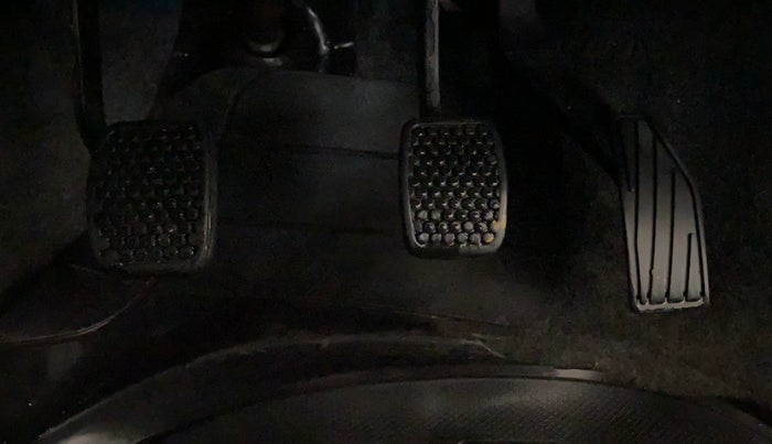 2019 Maruti Alto 800 LXI, Petrol, Manual, 13,881 km, Pedals