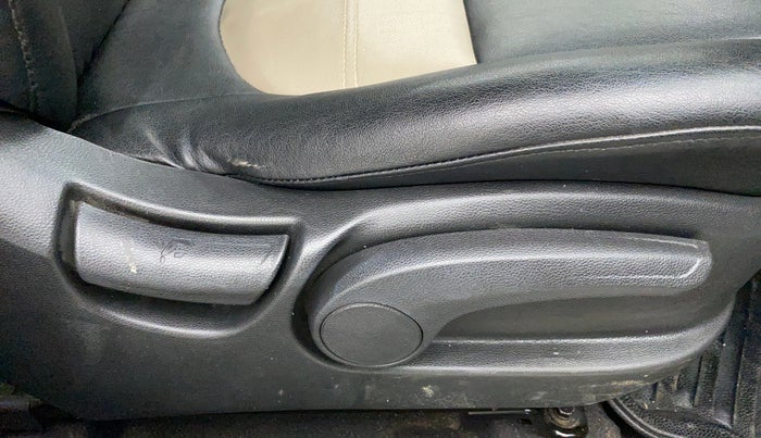 2016 Hyundai Creta SX PLUS 1.6 DIESEL, Diesel, Manual, 78,990 km, Driver Side Adjustment Panel