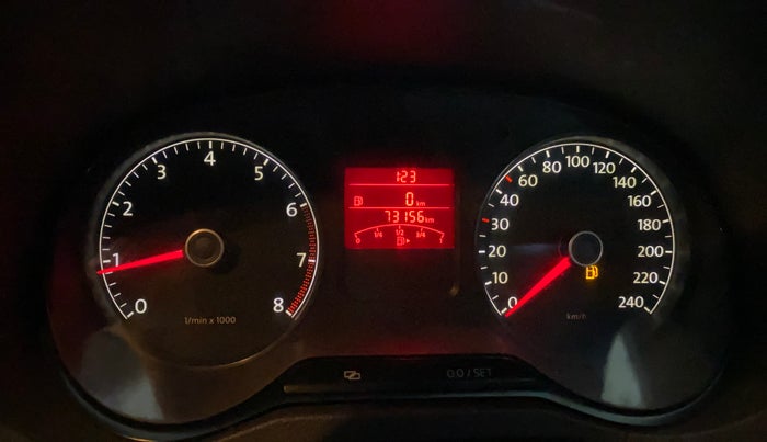 2013 Volkswagen Vento HIGHLINE 1.6 MPI, Petrol, Manual, 73,143 km, Odometer Image