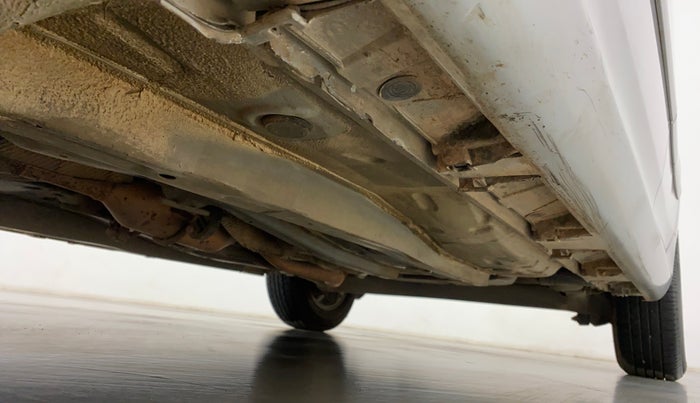 2011 Toyota Corolla Altis G PETROL, Petrol, Manual, 1,02,588 km, Right Side Underbody