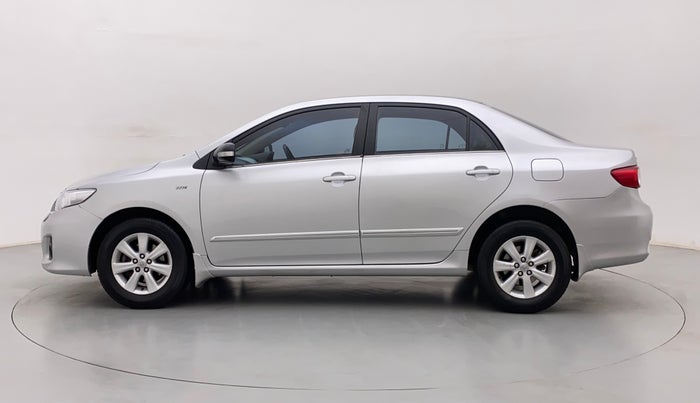 2011 Toyota Corolla Altis G PETROL, Petrol, Manual, 1,02,588 km, Left Side