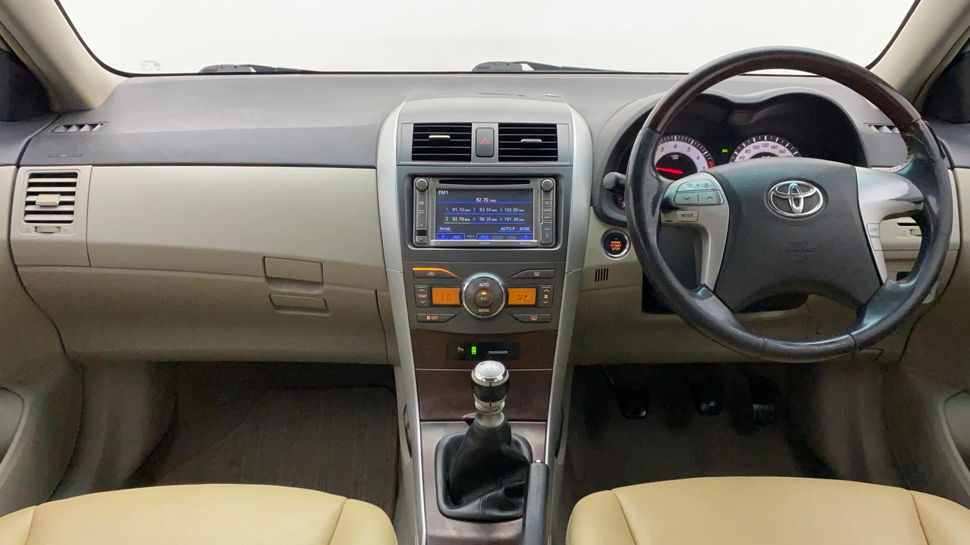 2011 Toyota Corolla Altis G PETROL, Petrol, Manual, 1,02,588 km, Dashboard