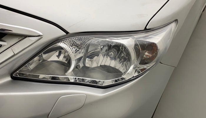 2011 Toyota Corolla Altis G PETROL, Petrol, Manual, 1,02,588 km, Left headlight - Washer not functional