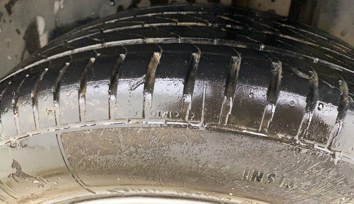 2022 Maruti Ciaz ZETA AT 1.5  SHVS PETROL, Petrol, Automatic, 73,208 km, Left Rear Tyre Tread