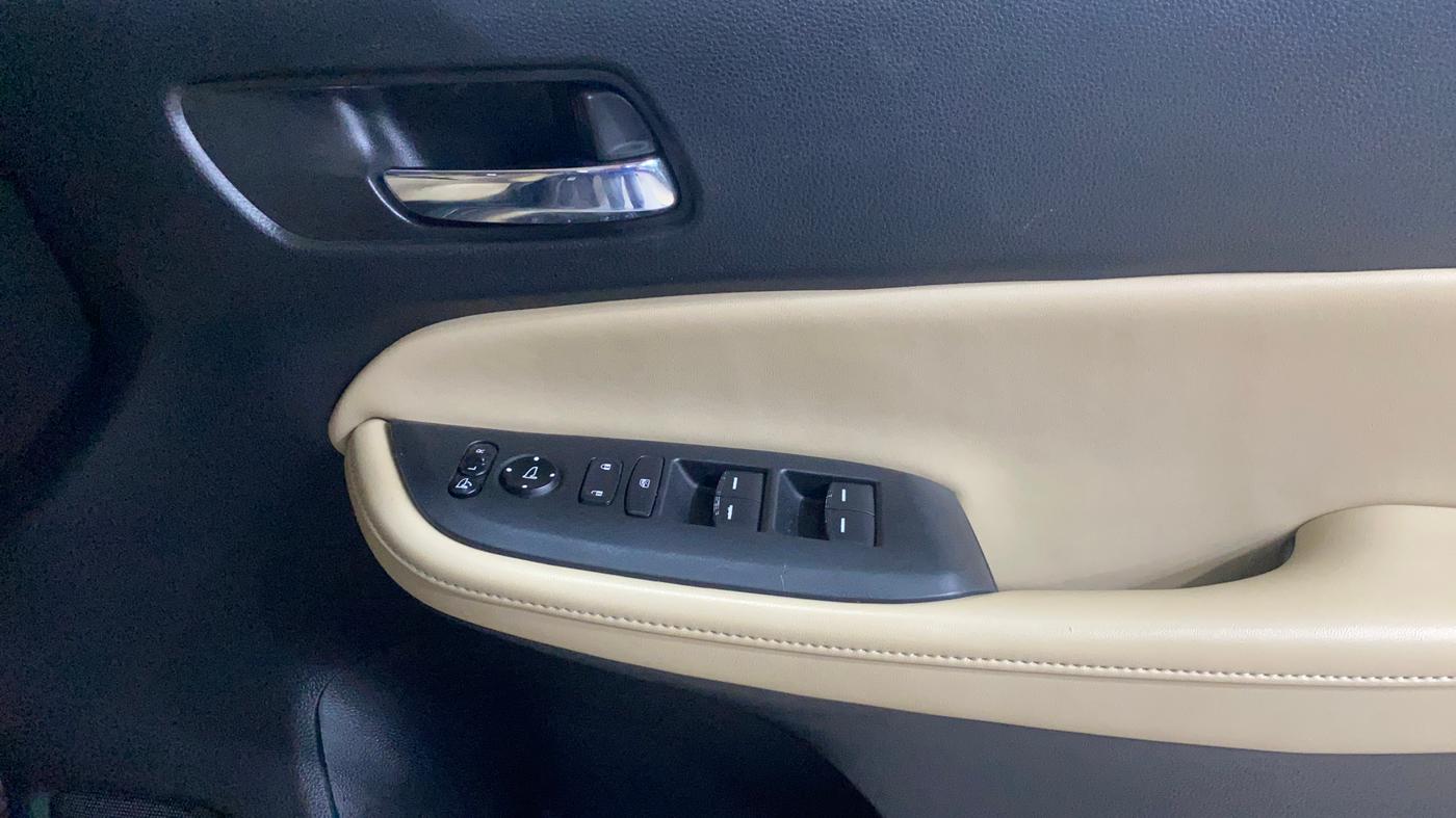 2022 Honda City 1.5L I-VTEC ZX CVT, Petrol, Automatic, 38,044 km, Driver Side Door Panels Control