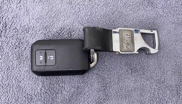 2020 Toyota Glanza G, Petrol, Manual, 49,105 km, Key Close Up