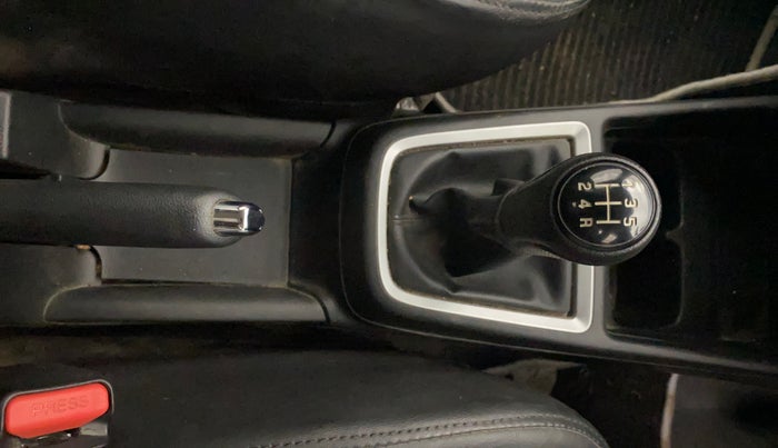 2022 Maruti Swift VXI, Petrol, Manual, 4,021 km, Gear Lever