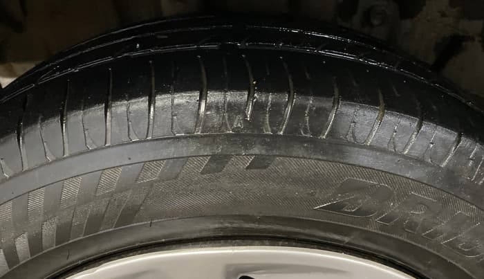 2022 Tata TIGOR XZ PLUS CNG, CNG, Manual, 1,00,828 km, Right Rear Tyre Tread