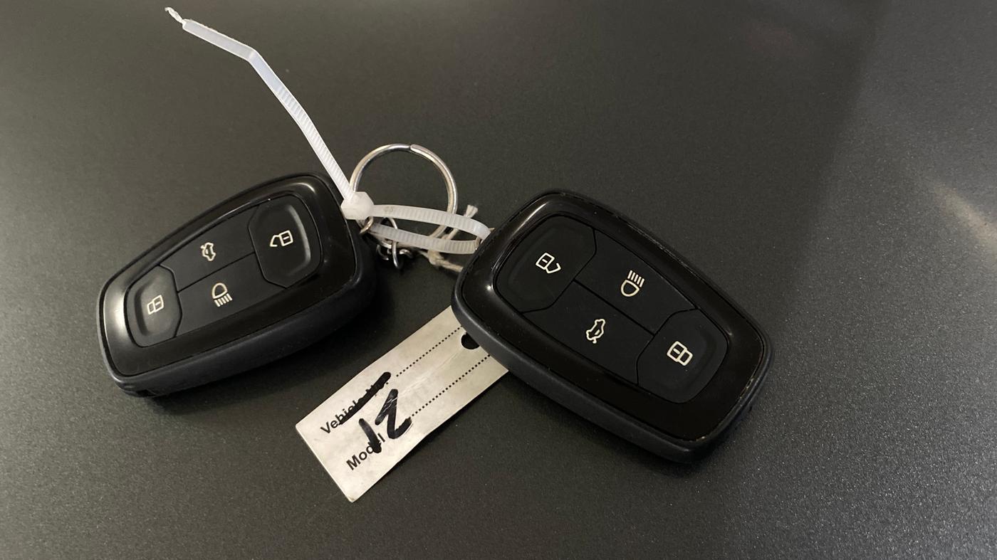 2022 Tata TIGOR XZ PLUS CNG, CNG, Manual, 1,00,828 km, Key Close Up