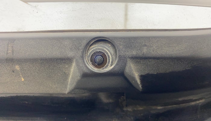 2016 Mahindra XUV500 W10 AT, Diesel, Automatic, 82,399 km, Parking Camera