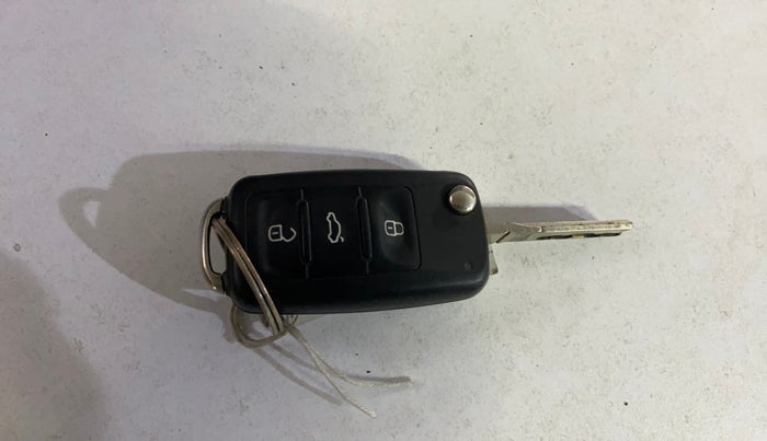 2020 Skoda Rapid 1.0 AMBITION TSI MT, Petrol, Manual, 23,996 km, Key Close Up