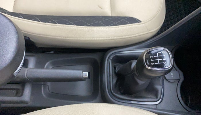 2020 Skoda Rapid 1.0 AMBITION TSI MT, Petrol, Manual, 23,996 km, Gear Lever