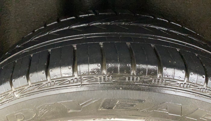 2020 Skoda Rapid 1.0 AMBITION TSI MT, Petrol, Manual, 23,996 km, Right Rear Tyre Tread