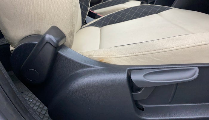 2020 Skoda Rapid 1.0 AMBITION TSI MT, Petrol, Manual, 23,996 km, Driver Side Adjustment Panel