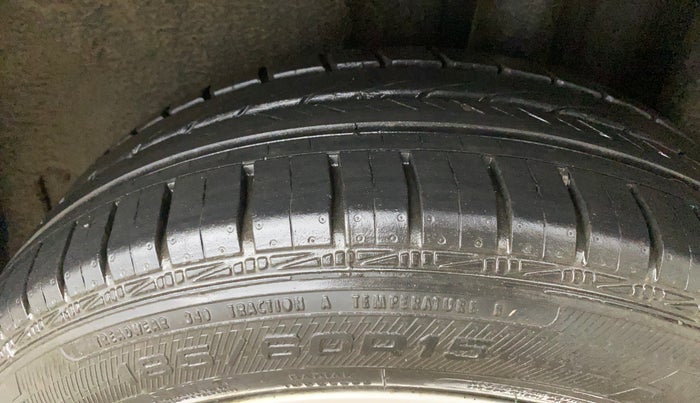 2020 Skoda Rapid 1.0 AMBITION TSI MT, Petrol, Manual, 23,996 km, Left Rear Tyre Tread