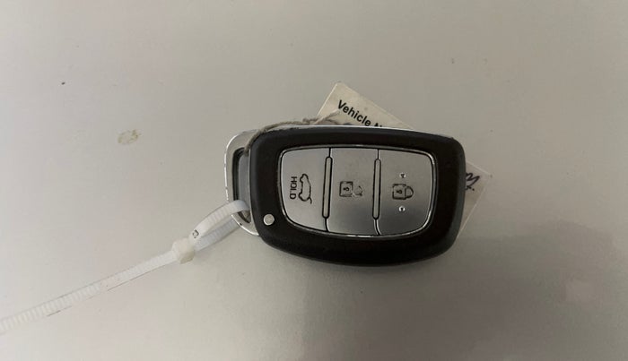 2015 Hyundai Elite i20 ASTA 1.2, CNG, Manual, 43,082 km, Key Close Up