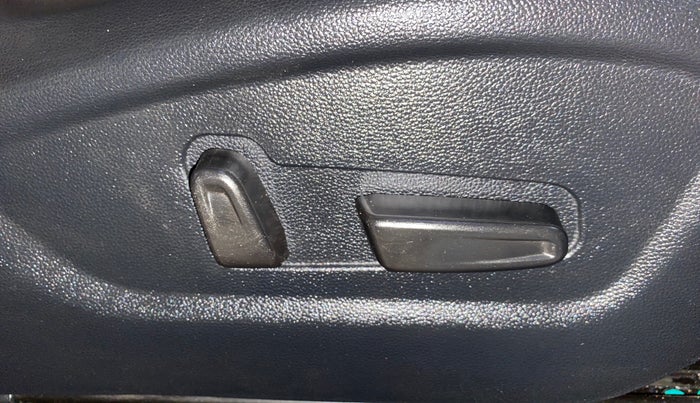 2018 Hyundai Creta SX (O) 1.6 PETROL, Petrol, Manual, 13,325 km, Driver Side Adjustment Panel