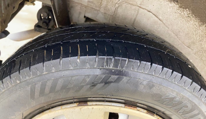 2015 Maruti Wagon R 1.0 LXI, Petrol, Manual, 84,000 km, Right Rear Tyre Tread
