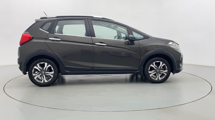 2018 Honda WR-V 1.5 i-DTEC VX MT, Diesel, Manual, 38,346 km, Right Side View