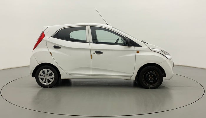 2016 Hyundai Eon MAGNA PLUS, CNG, Manual, 78,758 km, Right Side View