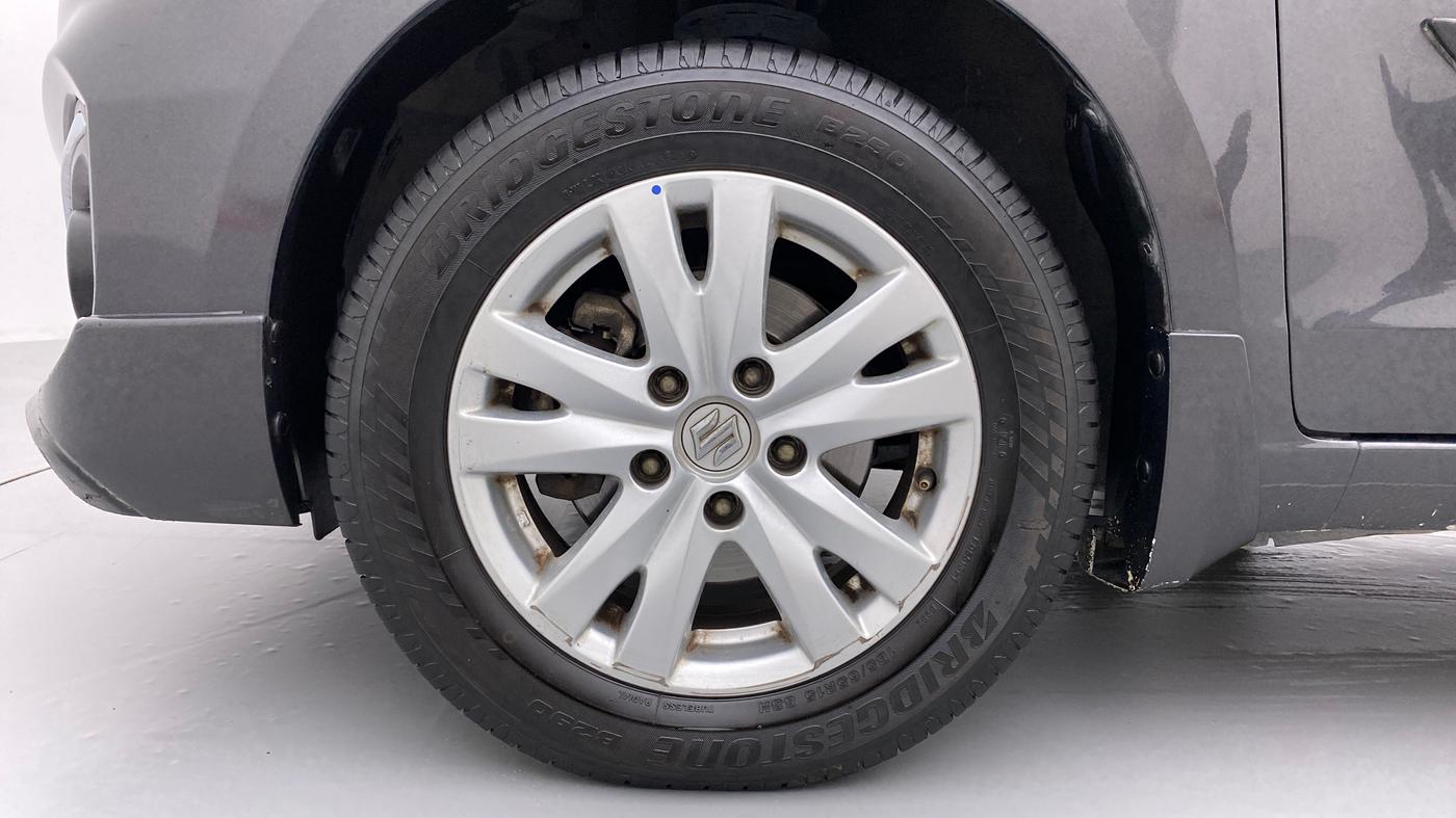 2018 Maruti Ertiga ZDI + SHVS, Diesel, Manual, 71,830 km, Left Front Wheel