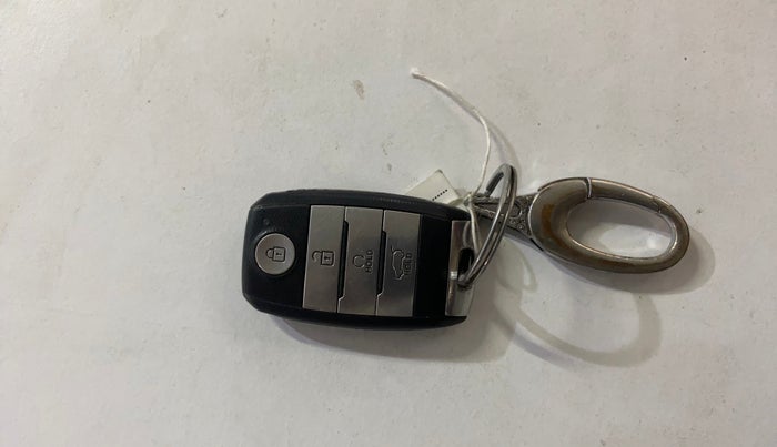 2021 KIA SELTOS GTX PLUS AT 1.5 DIESEL, Diesel, Automatic, 99,116 km, Key Close Up