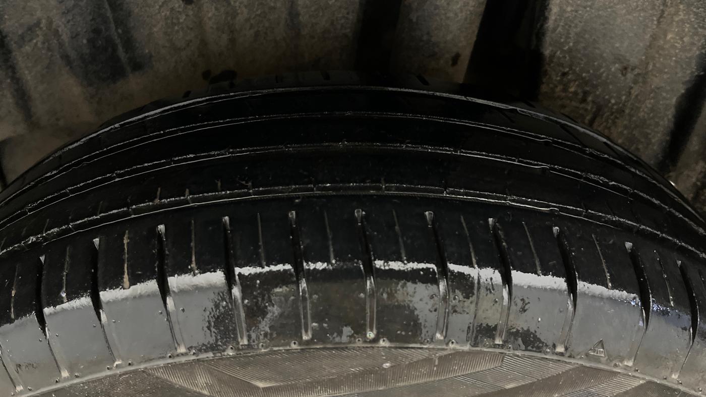 2025 Maruti Baleno DELTA PETROL 1.2, Petrol, Manual, 17,235 km, Left Rear Tyre Tread