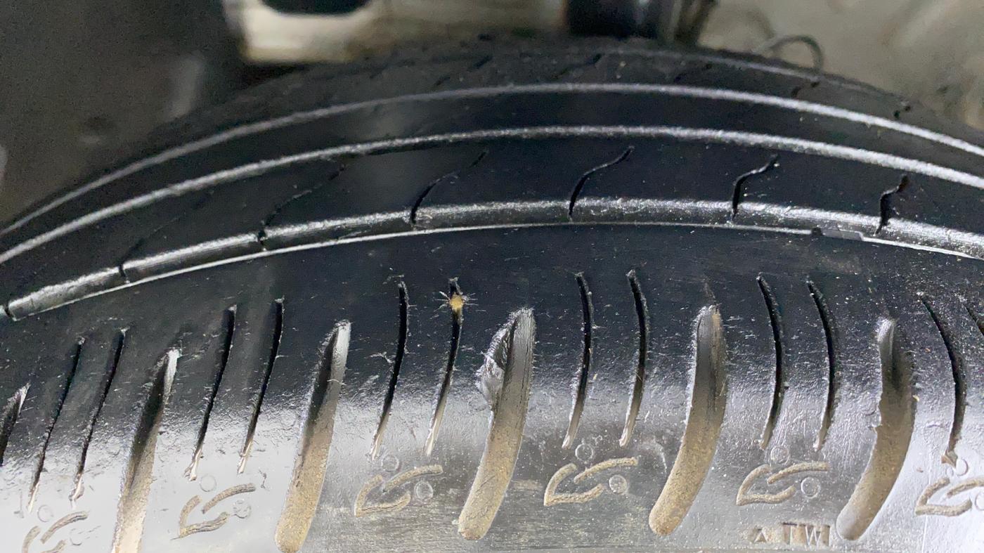 2019 Hyundai VENUE 1.0 TURBO GDI SX+ AT, Petrol, Automatic, 25,161 km, Left Front Tyre Tread