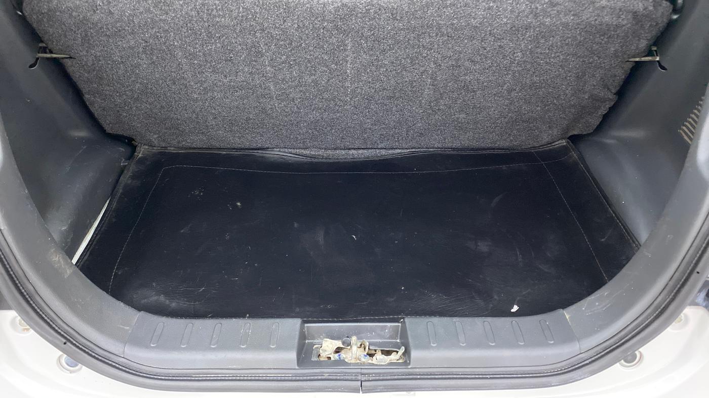 2017 Maruti Alto 800 LXI, Petrol, Manual, 66,230 km, Boot Inside