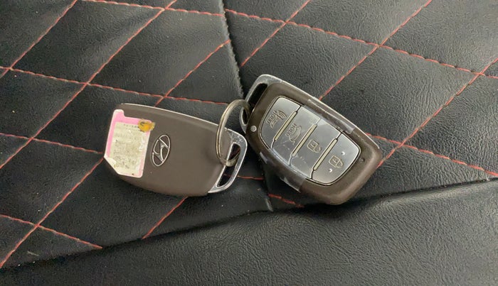 2021 Hyundai NEW I20 ASTA 1.2 AT, Petrol, Automatic, 60,448 km, Key Close Up