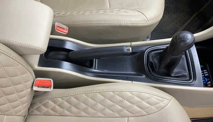 2024 Maruti Ciaz SIGMA 1.5 SHVS MT  PETROL, Petrol, Manual, 12,545 km, Gear Lever