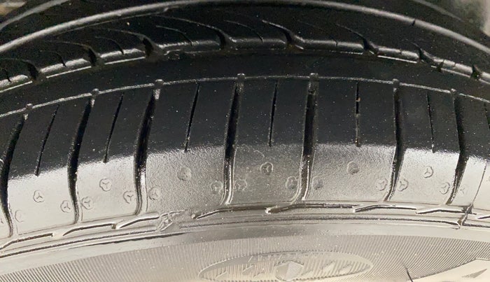 2024 Maruti Ciaz SIGMA 1.5 SHVS MT  PETROL, Petrol, Manual, 12,545 km, Right Rear Tyre Tread