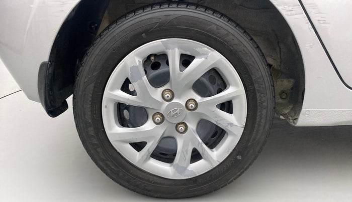 2017 Hyundai Grand i10 MAGNA 1.2 KAPPA VTVT, Petrol, Manual, 40,108 km, Right Rear Wheel