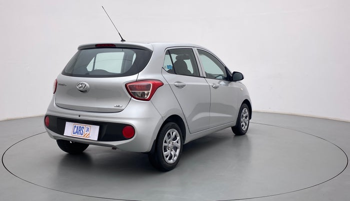 2017 Hyundai Grand i10 MAGNA 1.2 KAPPA VTVT, Petrol, Manual, 40,108 km, Right Back Diagonal