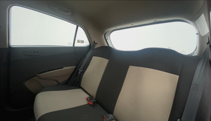 2017 Hyundai Grand i10 MAGNA 1.2 KAPPA VTVT, Petrol, Manual, 40,108 km, Right Side Rear Door Cabin