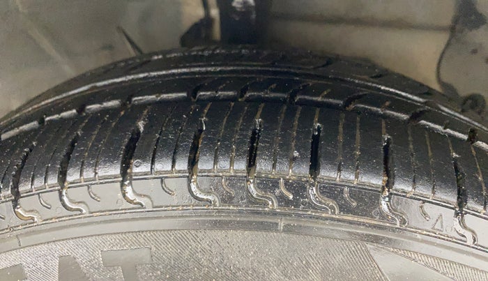 2018 Hyundai NEW SANTRO SPORTZ MT, Petrol, Manual, 38,291 km, Right Front Tyre Tread