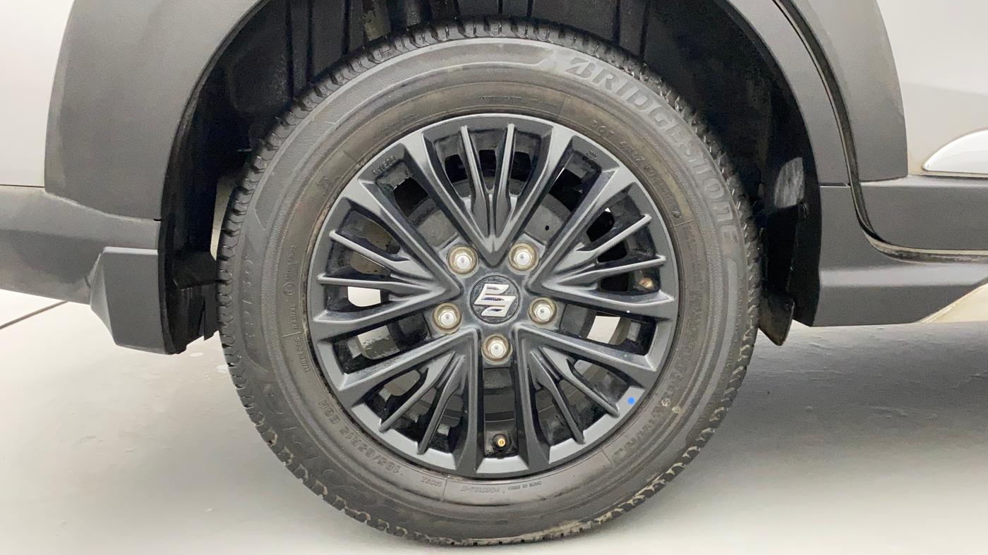 2019 Maruti XL6 ALPHA MT, Petrol, Manual, 12,179 km, Right Rear Wheel