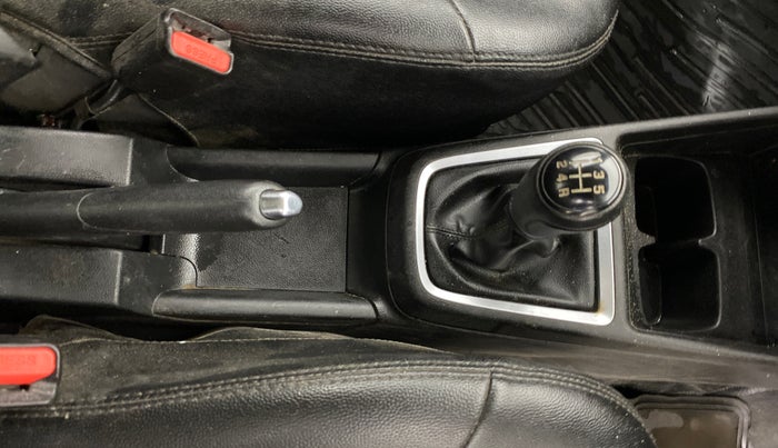 2022 Maruti Swift VXI, Petrol, Manual, 38,218 km, Gear Lever