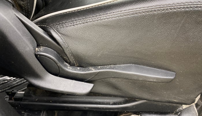 2022 Maruti Swift VXI, Petrol, Manual, 38,218 km, Driver Side Adjustment Panel