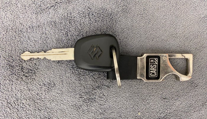 2015 Maruti Wagon R 1.0 LXI, Petrol, Manual, 35,851 km, Key Close Up