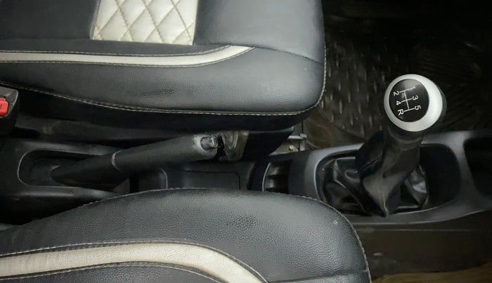 2015 Maruti Wagon R 1.0 LXI, Petrol, Manual, 35,851 km, Gear Lever