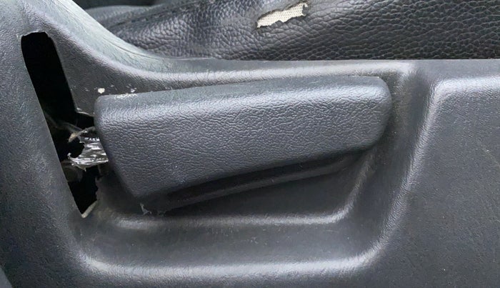 2017 Maruti Alto K10 VXI P, Petrol, Manual, 26,903 km, Driver Side Adjustment Panel