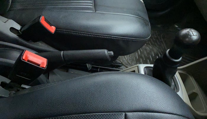 2017 Maruti Alto K10 VXI P, Petrol, Manual, 26,903 km, Gear Lever