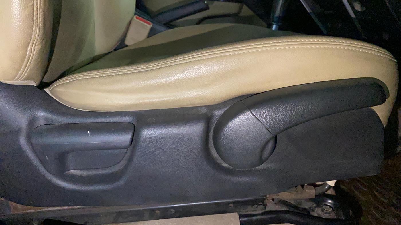 2015 Honda City 1.5L I-VTEC VX CVT, Petrol, Automatic, 79,184 km, Driver Side Adjustment Panel