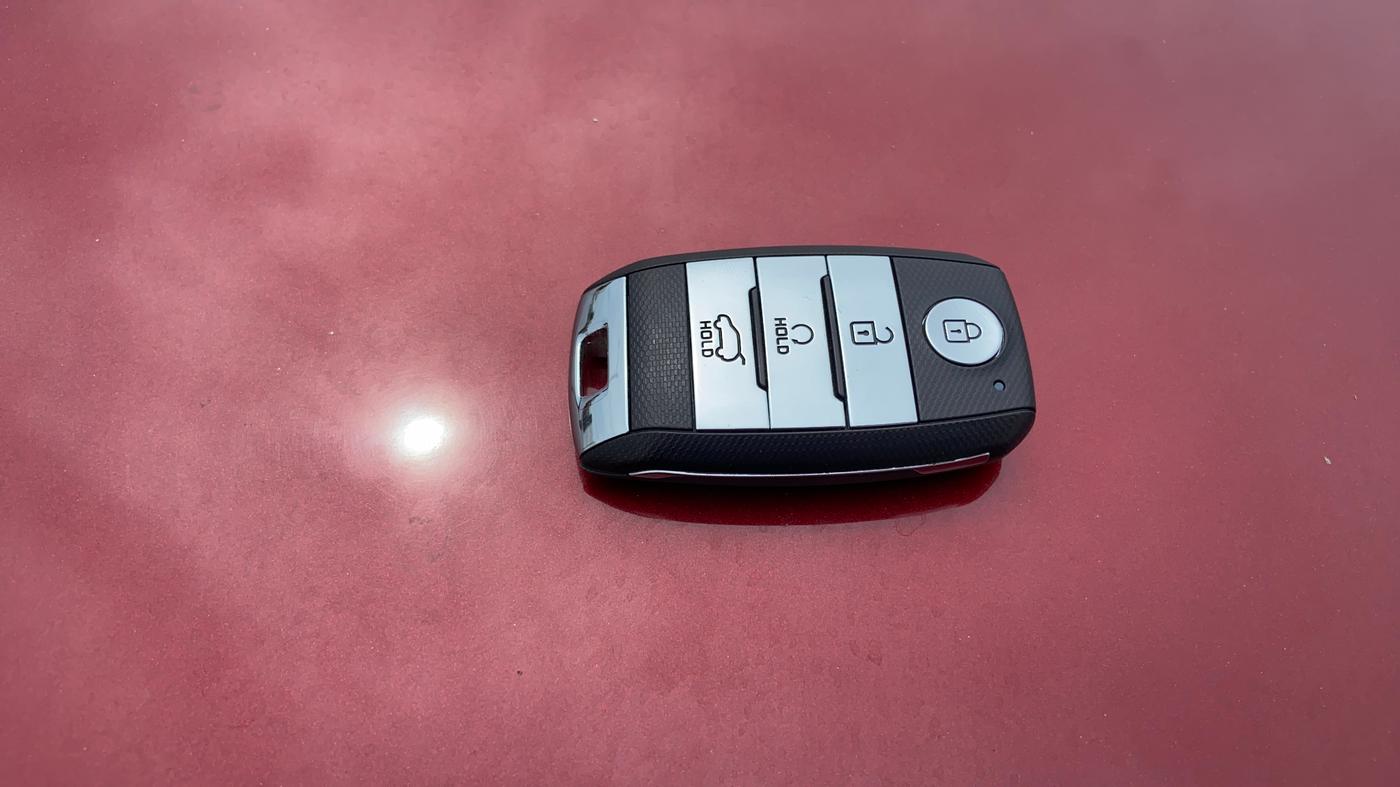 2023 KIA SONET HTX 1.0 DCT, Petrol, Automatic, 59,238 km, Key Close Up