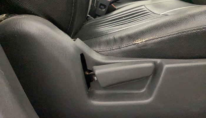 2017 Maruti Alto K10 VXI, Petrol, Manual, 47,119 km, Driver Side Adjustment Panel