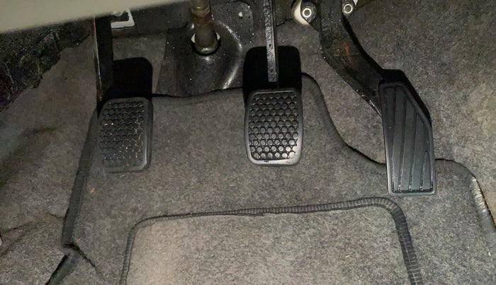 2017 Maruti Alto K10 VXI, Petrol, Manual, 47,119 km, Pedals