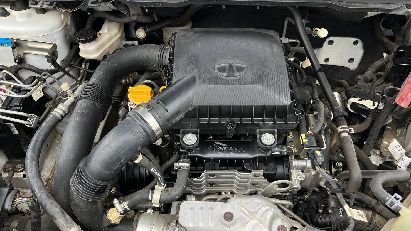 2023 Tata NEXON XMA PLUS SUNROOF PETROL, Petrol, Automatic, 41,599 km, Engine View