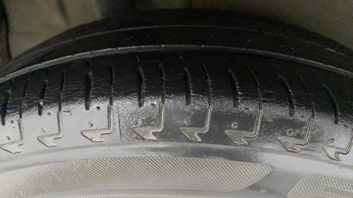 2017 Maruti IGNIS ZETA 1.2, Petrol, Manual, 44,427 km, Right Rear Tyre Tread