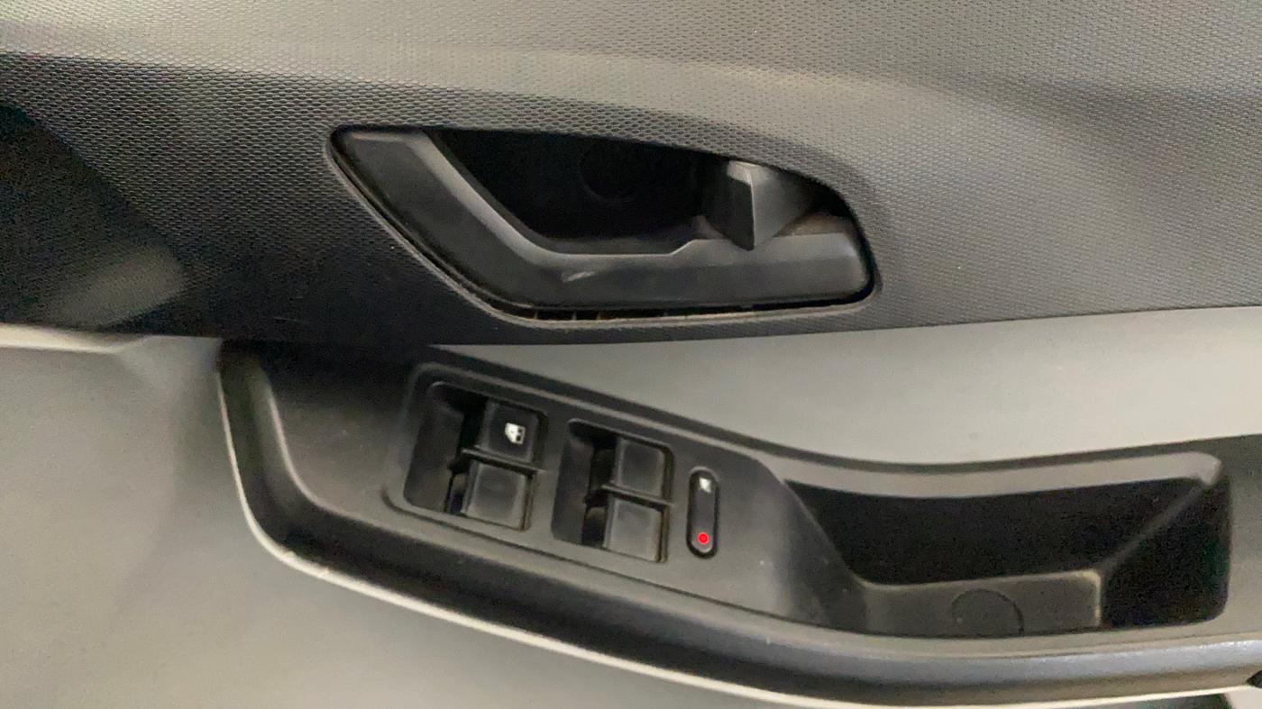 2020 Tata Tiago XT PETROL, Petrol, Manual, 51,656 km, Driver Side Door Panels Control